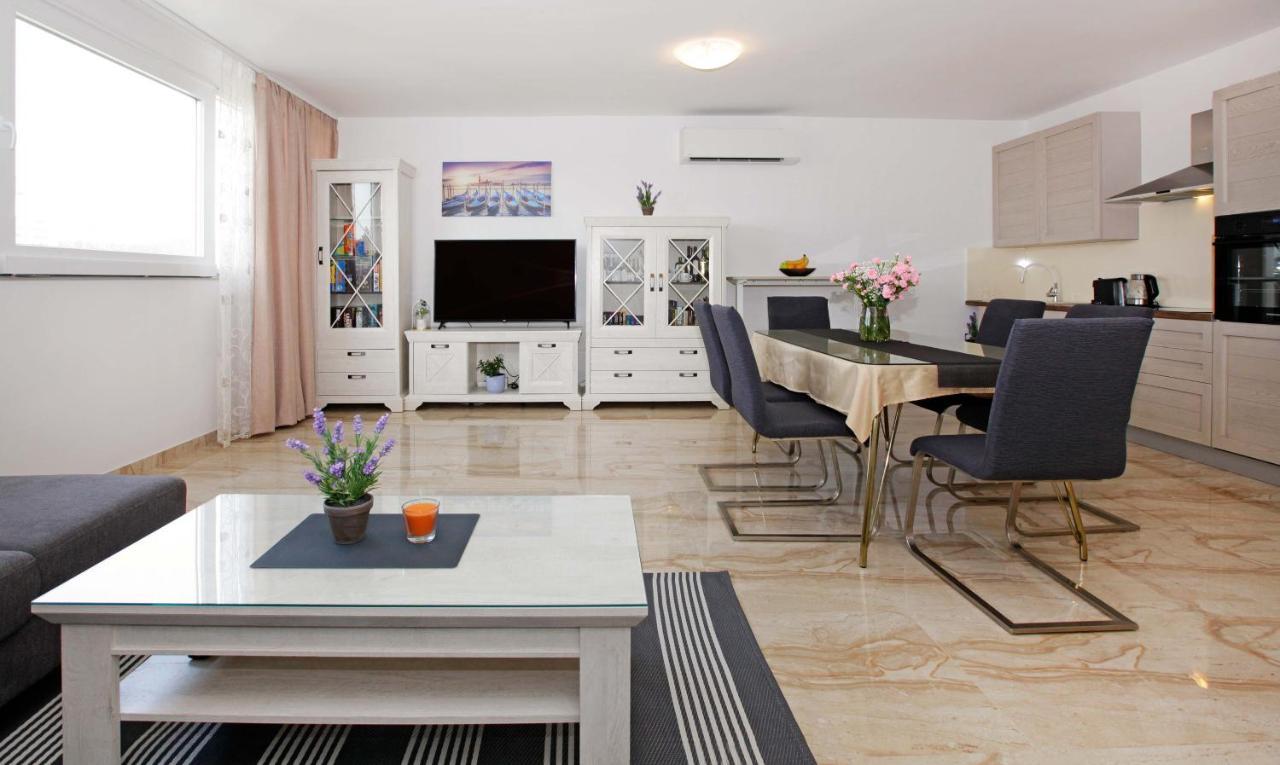 Modern 2-Bed Apt, Late Check In Available Split Eksteriør billede