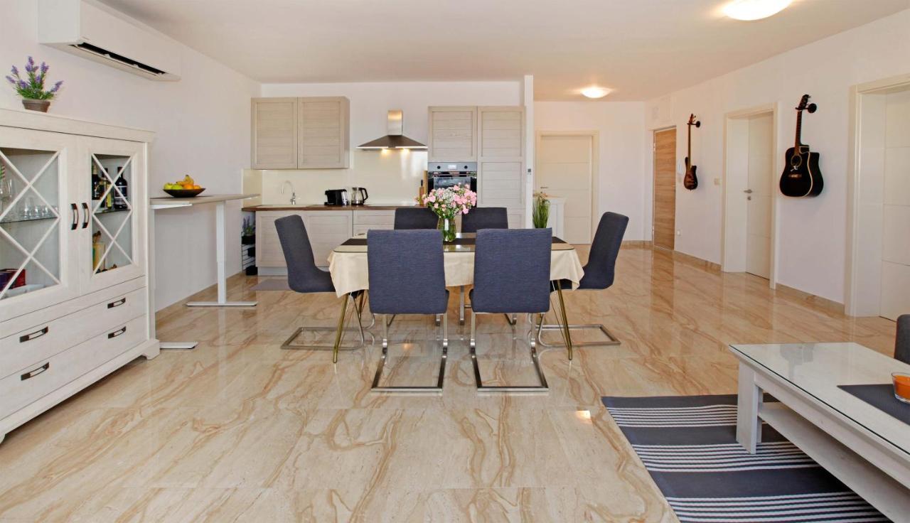 Modern 2-Bed Apt, Late Check In Available Split Eksteriør billede